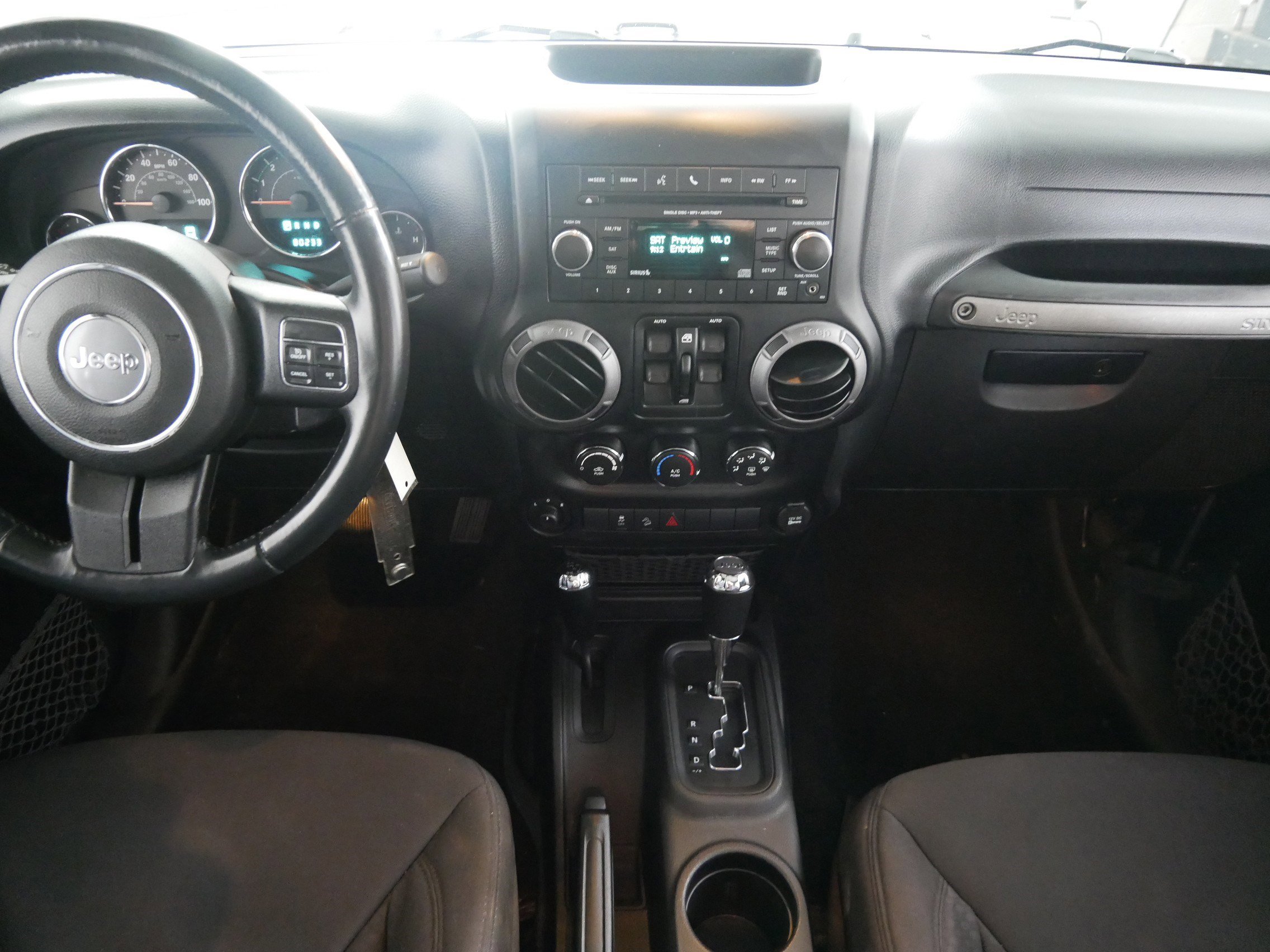 Used 2013 Jeep Wrangler Unlimited Sport image 10