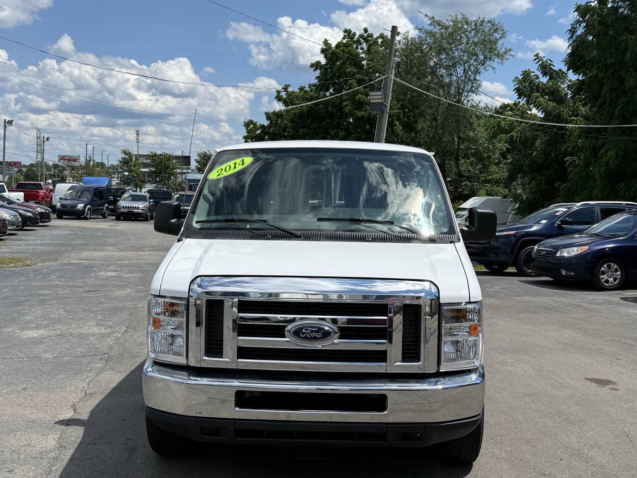 Used 2014 Ford E-250 and Econoline 250 w/ Power Group RWD image 3