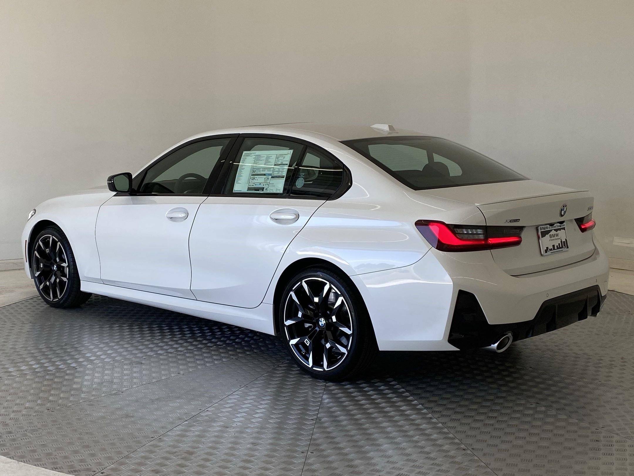 Used 2025 BMW 330i xDrive Sedan w/ M Sport Package image 3