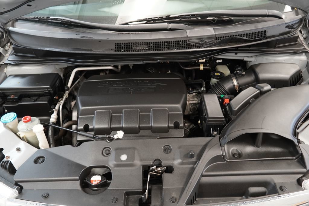 Used 2012 Honda Odyssey LX image 24