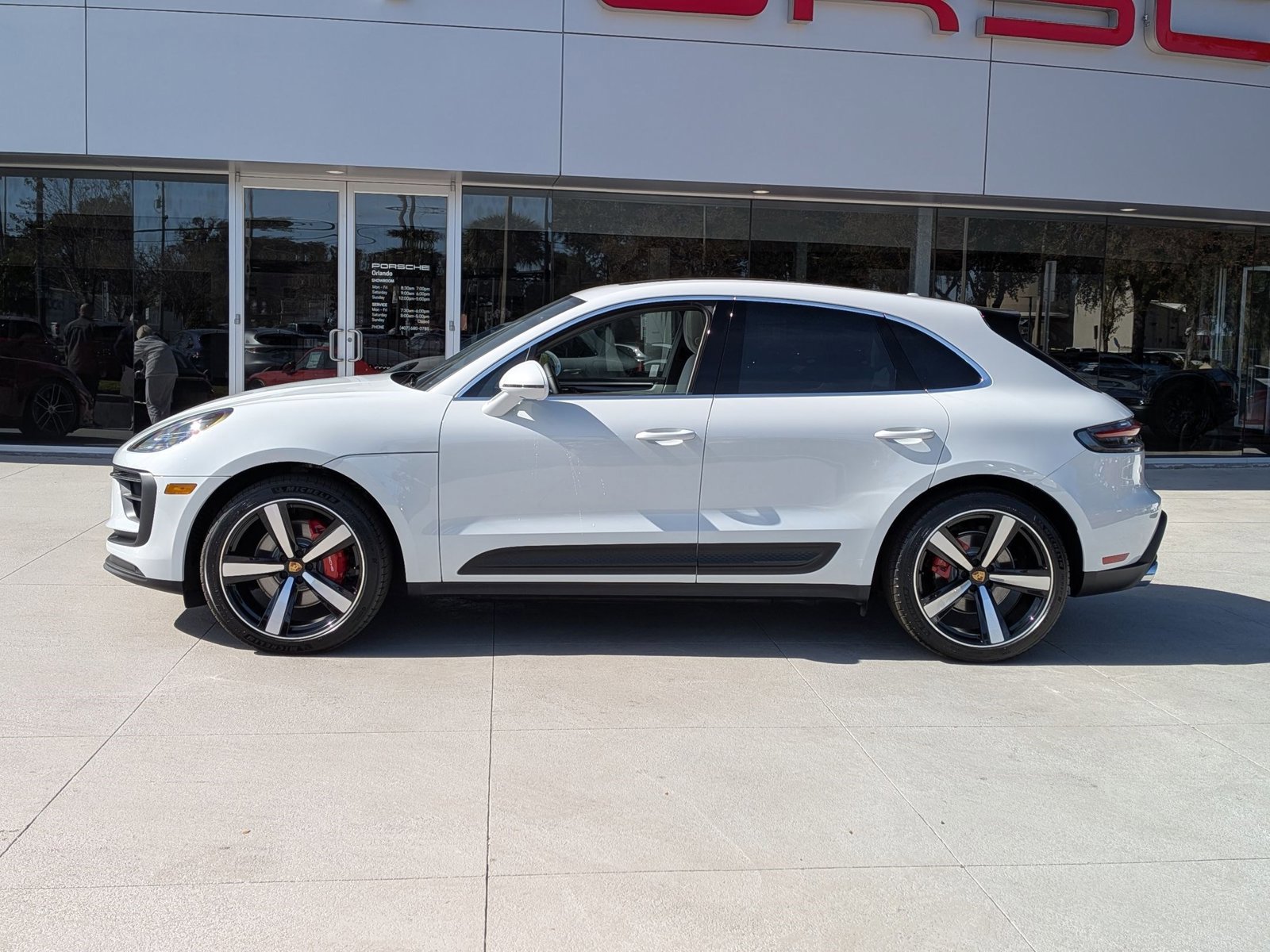 New 2026 Porsche Macan S image 2