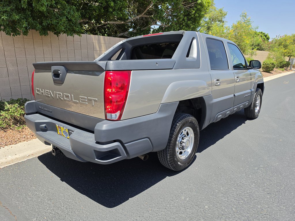 Used 2002 Chevrolet Avalanche 2500 RWD image 3