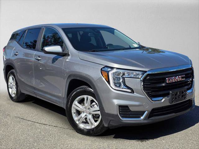Used 2024 GMC Terrain SLE AWD/4WD image 1