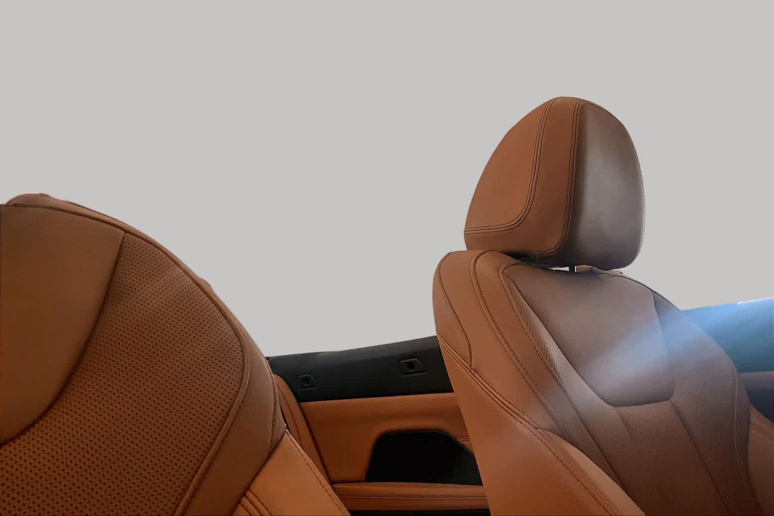 Used 2024 BMW 430i Convertible w/ Premium Package RWD image 12