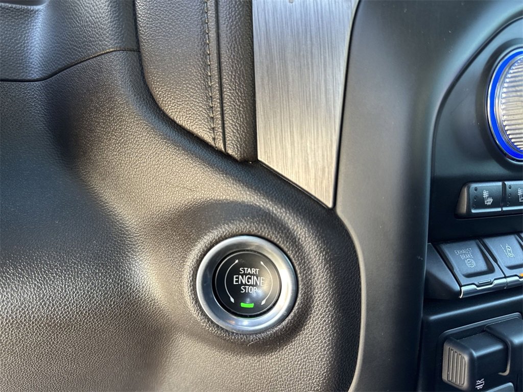 Certified 2020 GMC Sierra 2500 Denali w/ Denali Ultimate Package image 23