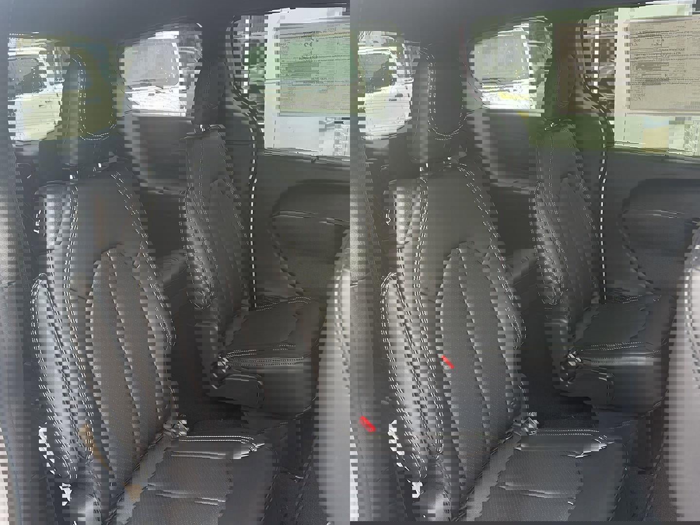 New 2026 Chrysler Pacifica Select image 6