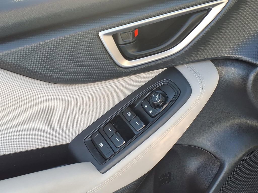 Used 2021 Subaru Forester AWD/4WD image 4