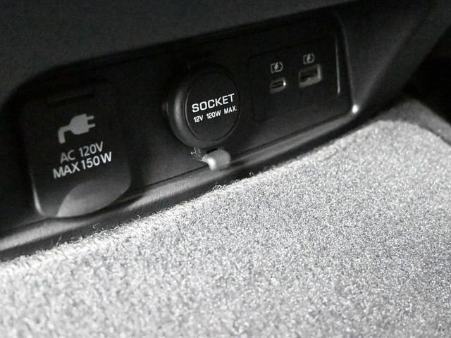 Used 2023 Nissan Armada Platinum w/ Captain's Chairs Package image 29