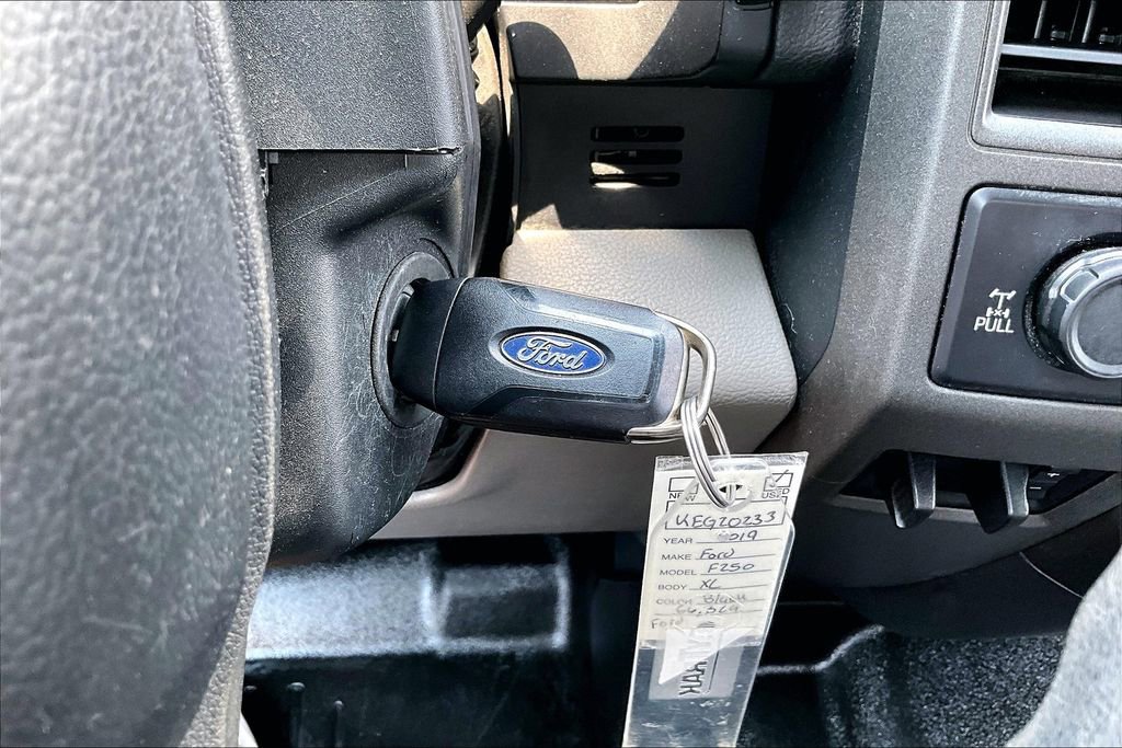 Used 2019 Ford F250 XL w/ STX Appearance Package image 35