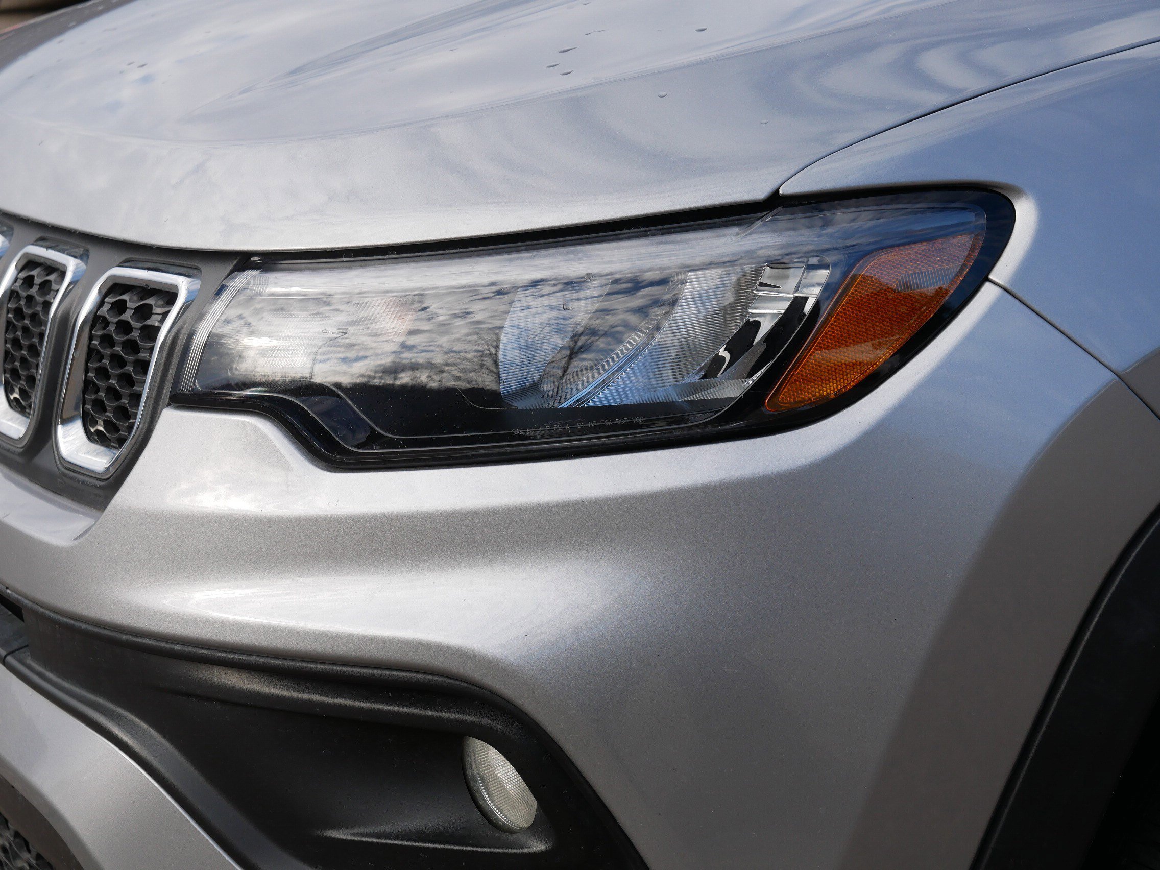 Used 2024 Jeep Compass Latitude image 16