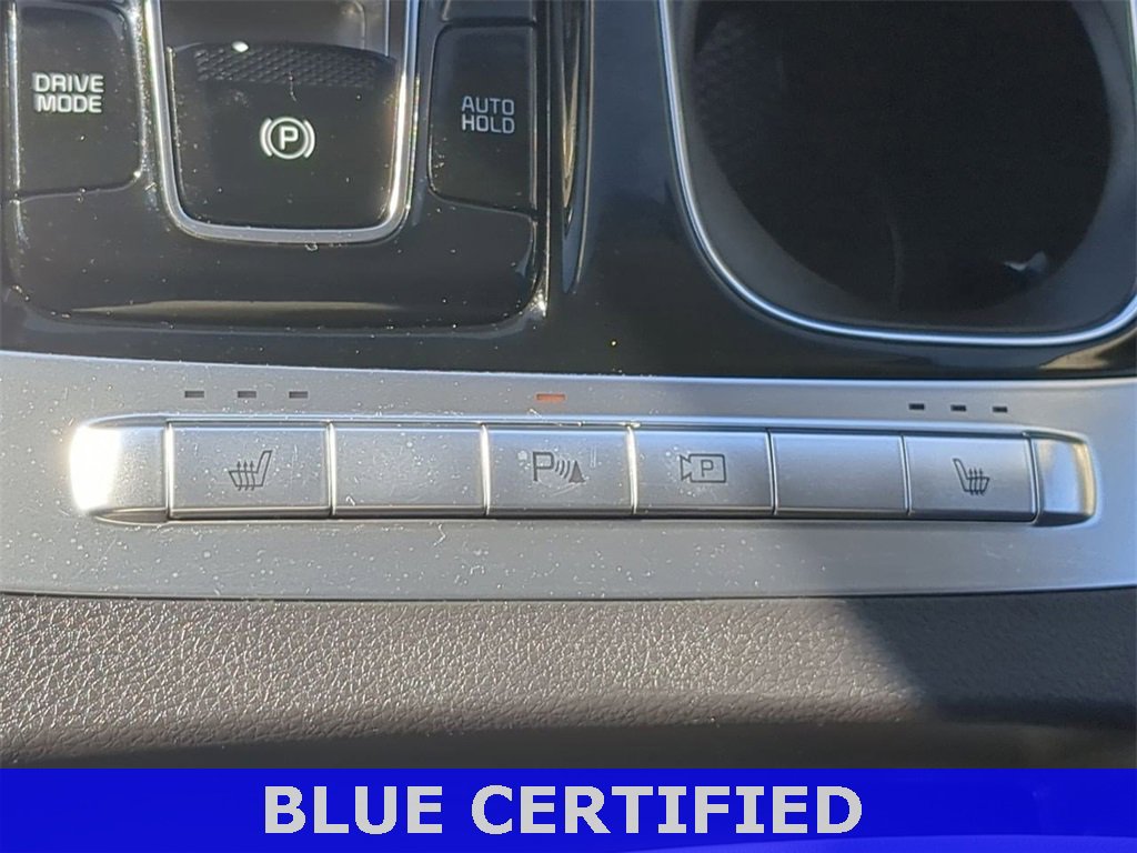 Used 2024 Kia Carnival EX image 21