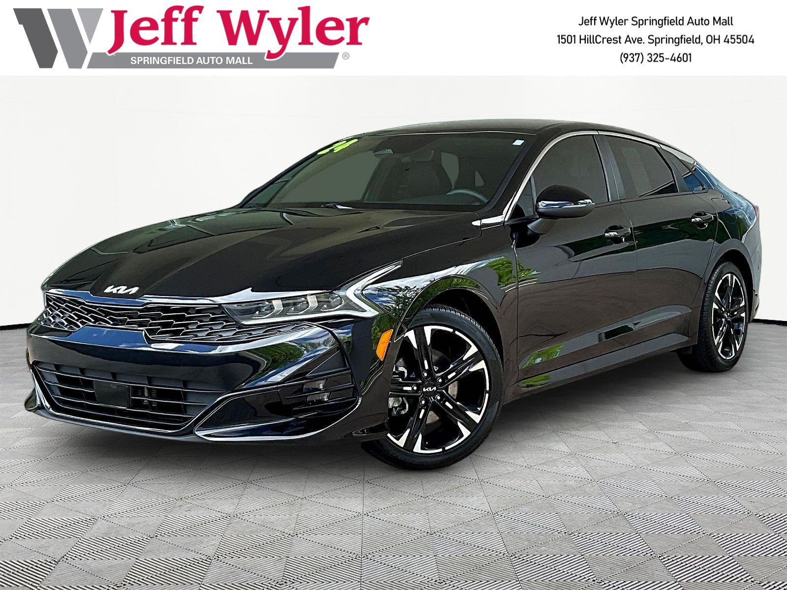 Used 2024 Kia K5 GT-Line w/ GT-Line Premium Package FWD image 1