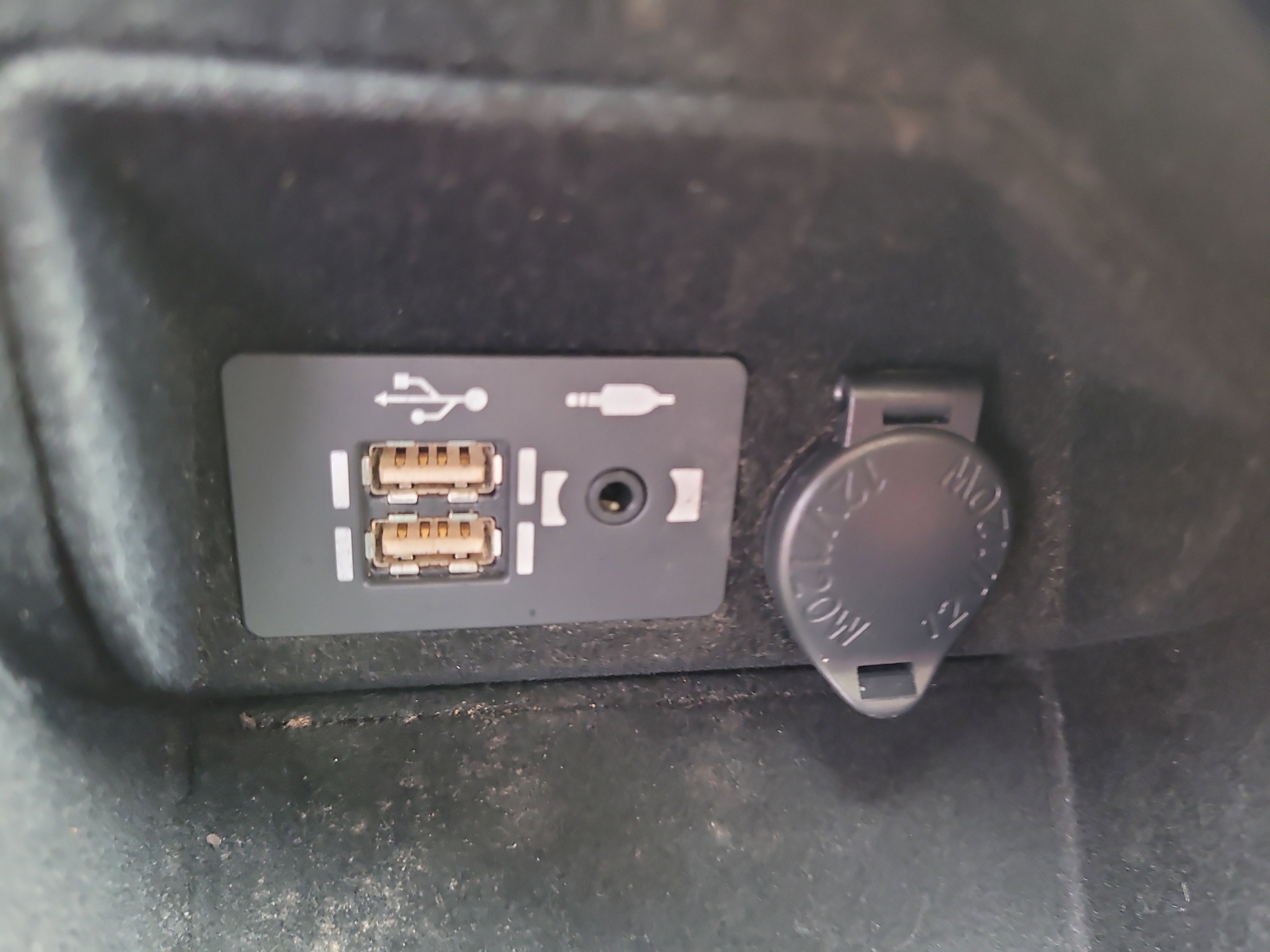 Used 2023 Lexus IS 300 w/ Premium Package image 28