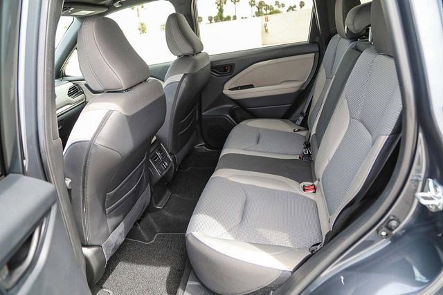 Used 2025 Subaru Forester Premium w/ Convenience Package #1 AWD/4WD image 18