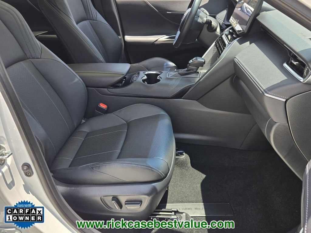 Used 2024 Toyota Venza Limited AWD/4WD image 19