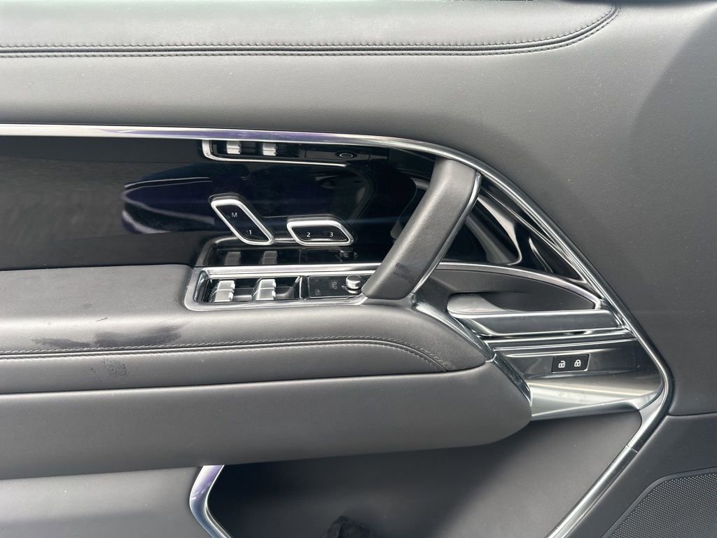 Used 2023 Land Rover Range Rover SE image 10