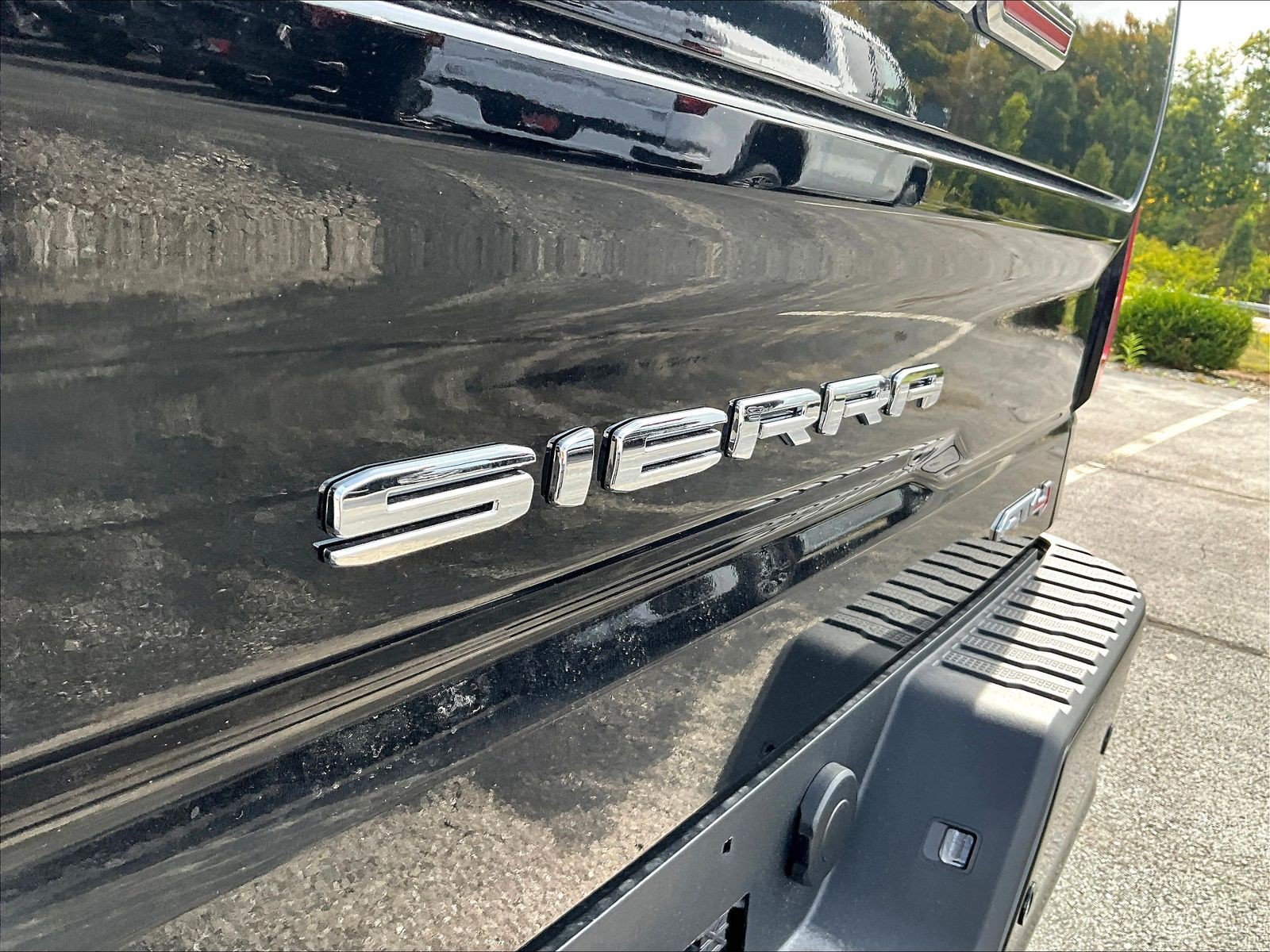 New 2026 GMC Sierra 1500 AT4 w/ AT4 Premium Package AWD/4WD image 13