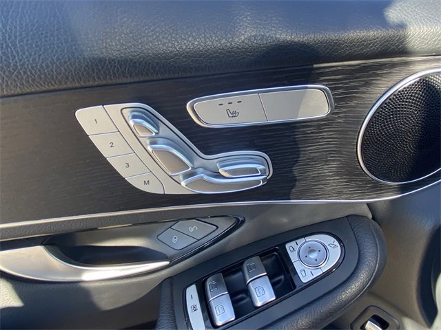 Used 2021 Mercedes-Benz GLC 300 4MATIC image 7