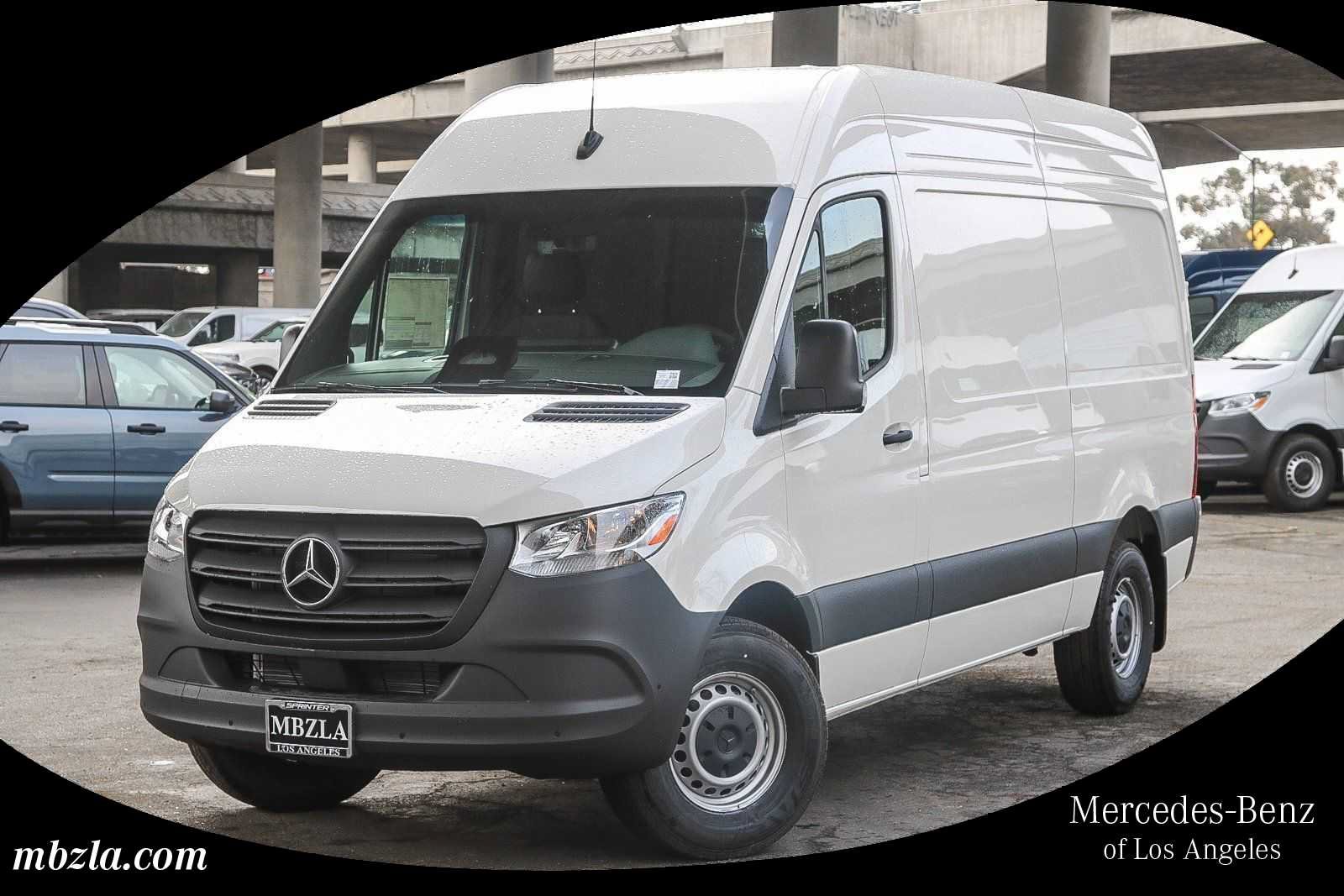 Used 2025 Mercedes-Benz Sprinter 2500 video 1