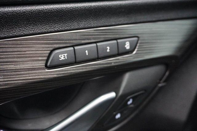 Used 2024 GMC Terrain SLT image 9