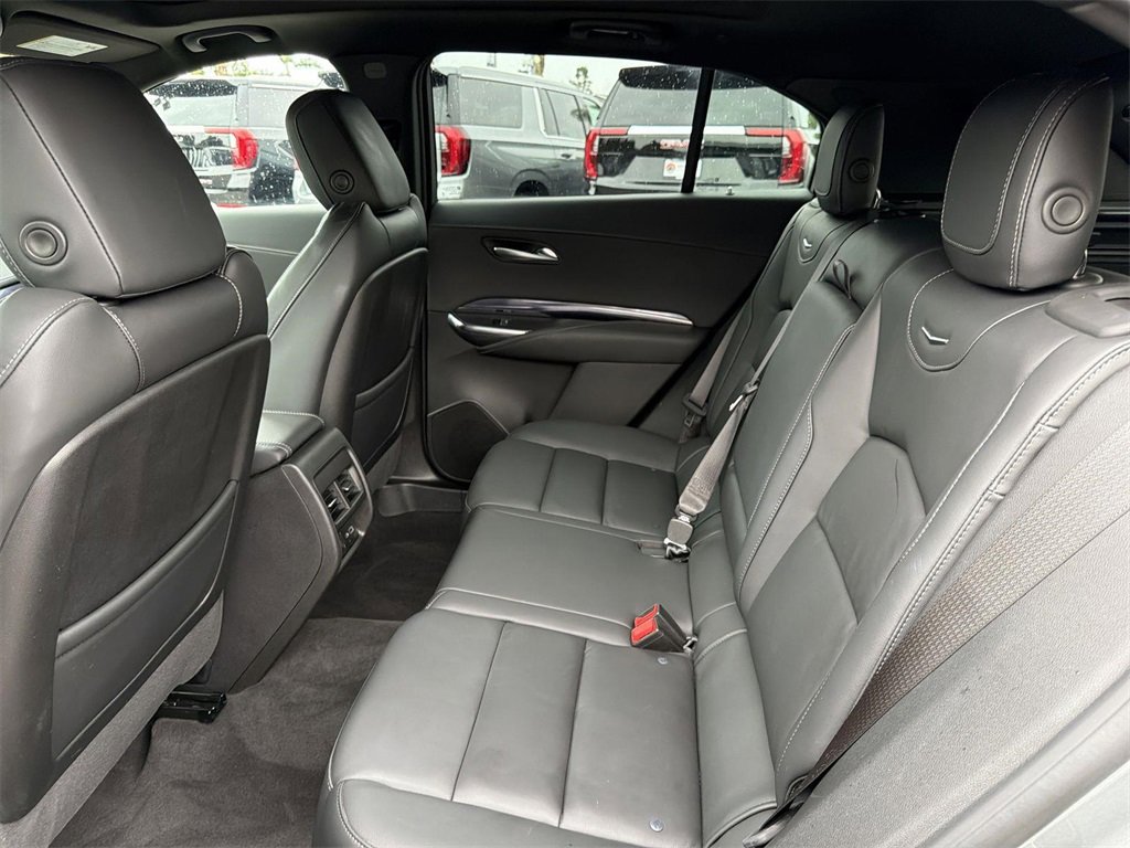 Certified 2023 Cadillac XT4 Luxury w/ Cold Weather Package image 25