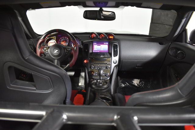 Used 2019 Nissan 370Z NISMO RWD image 33