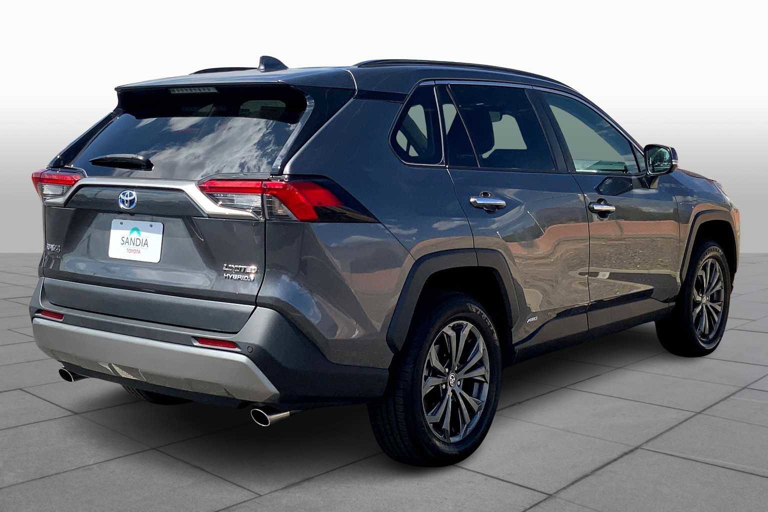 Used 2023 Toyota RAV4 Limited image 11