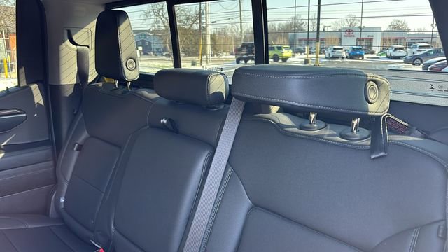 Used 2024 Chevrolet Silverado 1500 LT Trail Boss w/ LT Trail Boss Premium Package image 35