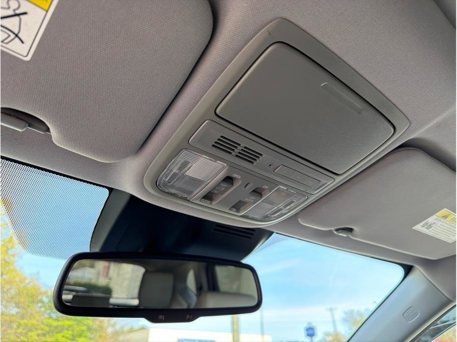 Used 2018 Honda CR-V Touring image 21