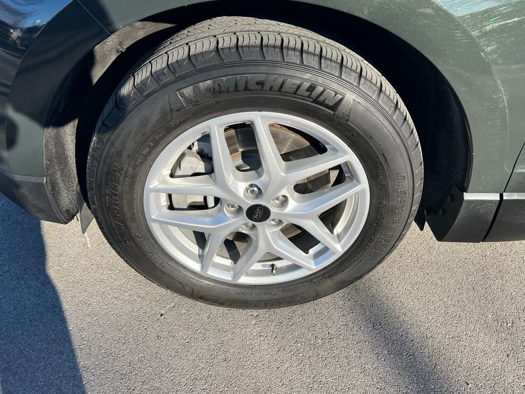 Used 2023 Ford Edge SEL w/ Convenience Package image 13