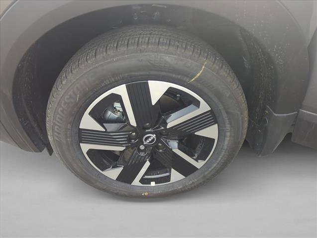 New 2026 Nissan Kicks SV image 16