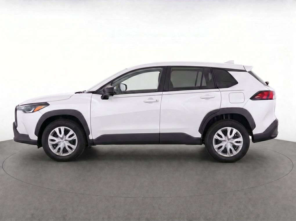 Used 2025 Toyota Corolla Cross L FWD image 8