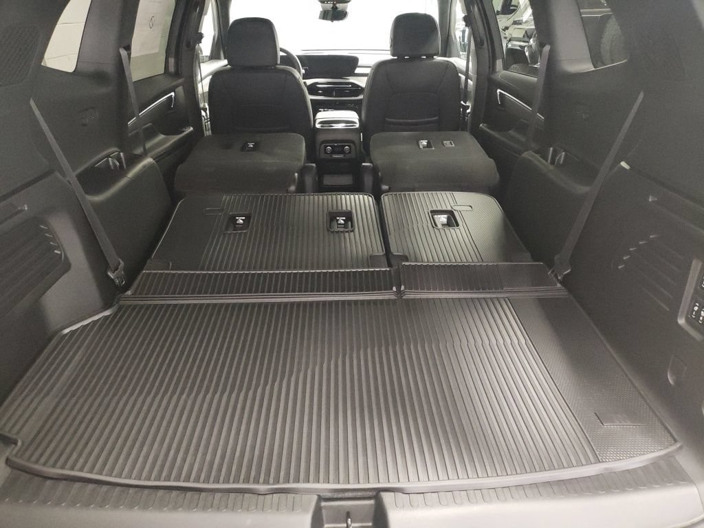 New 2026 Buick Enclave Preferred w/ Power Package AWD/4WD image 16
