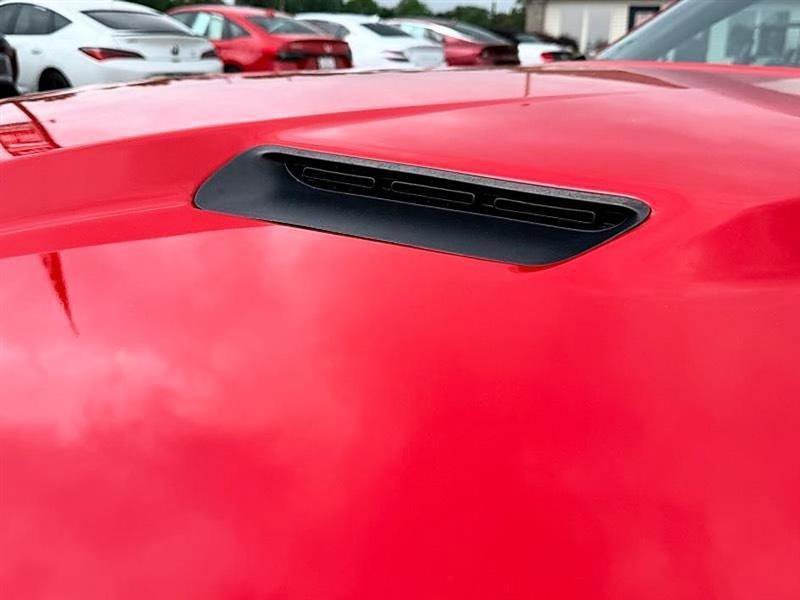 Used 2022 Dodge Challenger SXT RWD image 41