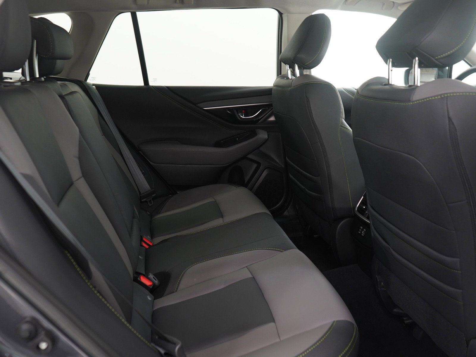 Used 2025 Subaru Outback Onyx Edition image 14