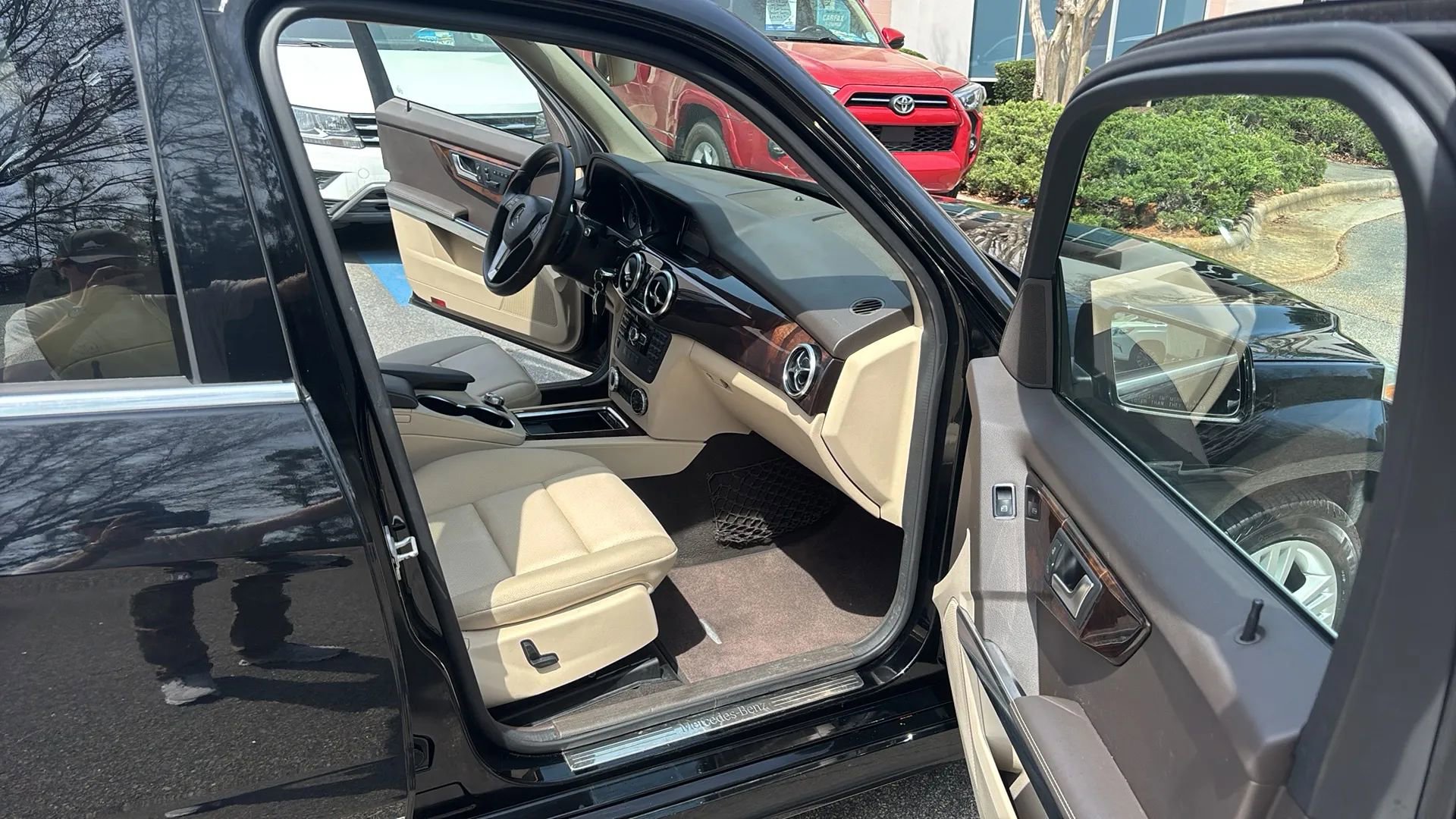 Used 2013 Mercedes-Benz GLK 350 4MATIC image 17
