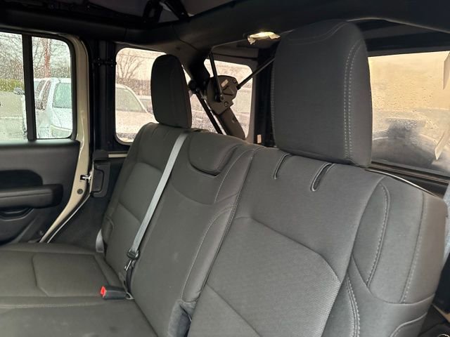 Used 2022 Jeep Wrangler Unlimited Willys image 23