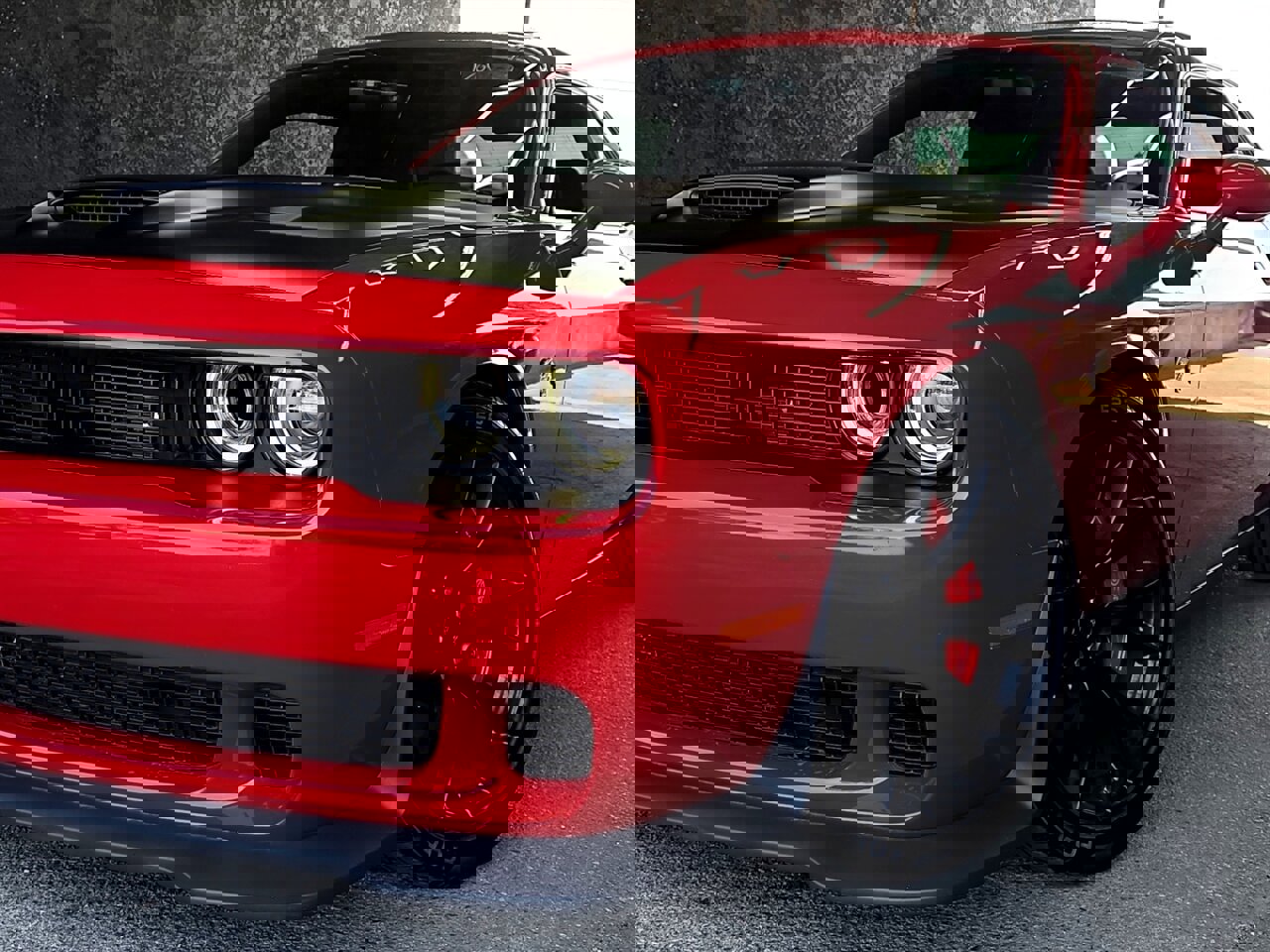 Used 2016 Dodge Challenger SRT Hellcat image 20