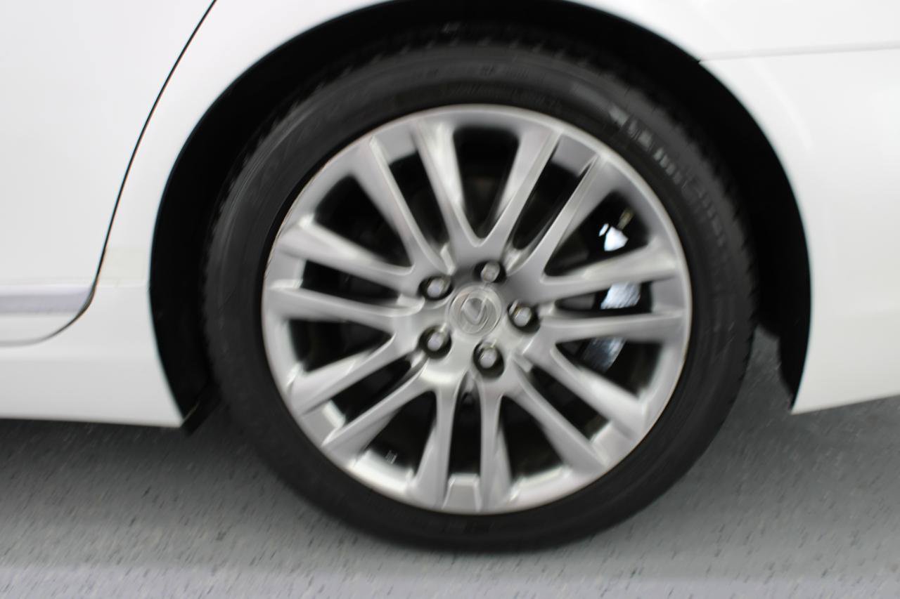 Used 2017 Lexus LS 460 w/ Comfort Package RWD image 85