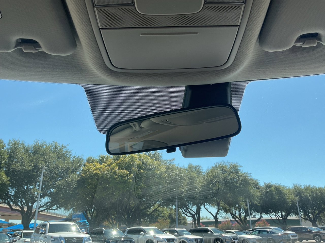Used 2025 Kia Soul LX w/ LX Technology Package FWD image 14