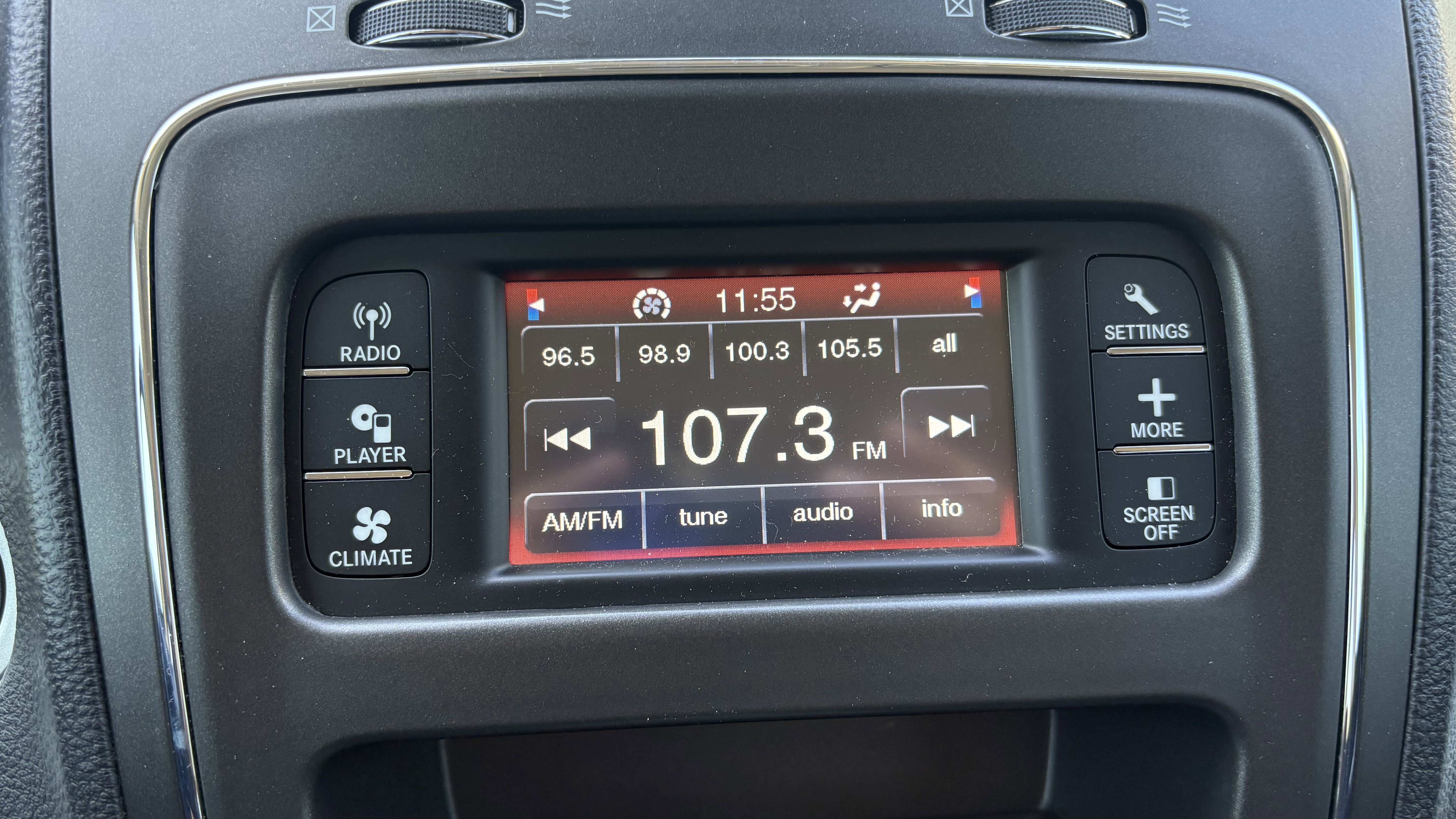Used 2017 Dodge Journey SE image 24