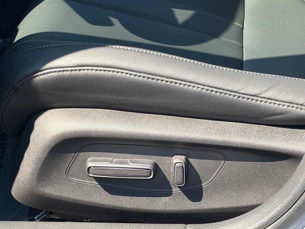 Certified 2026 Acura Integra FWD image 11