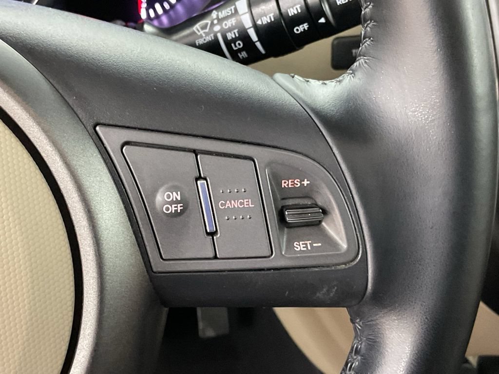Used 2013 Kia Soul ! w/ Premium Pkg FWD image 10