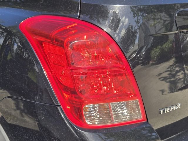 Used 2020 Chevrolet Trax LS FWD image 7