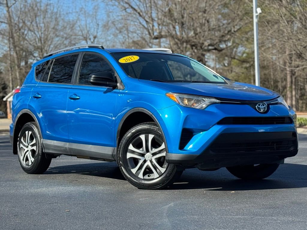 Used 2017 Toyota RAV4 LE image 2