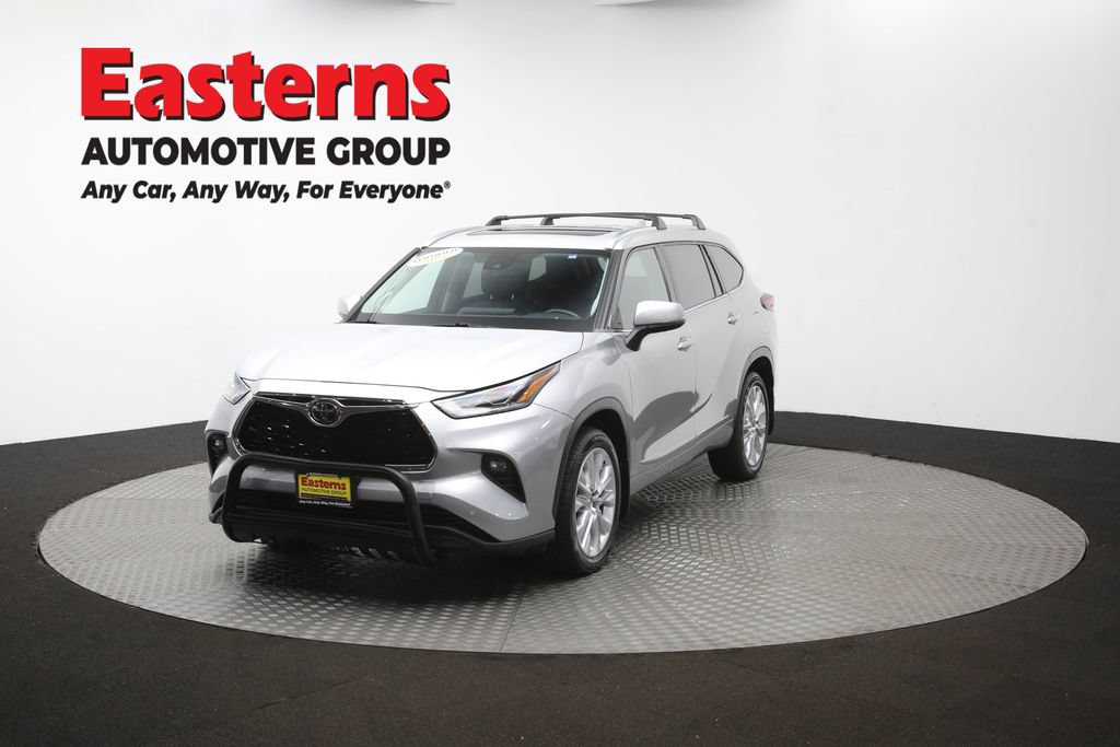 Used 2021 Toyota Highlander Limited AWD/4WD image 59
