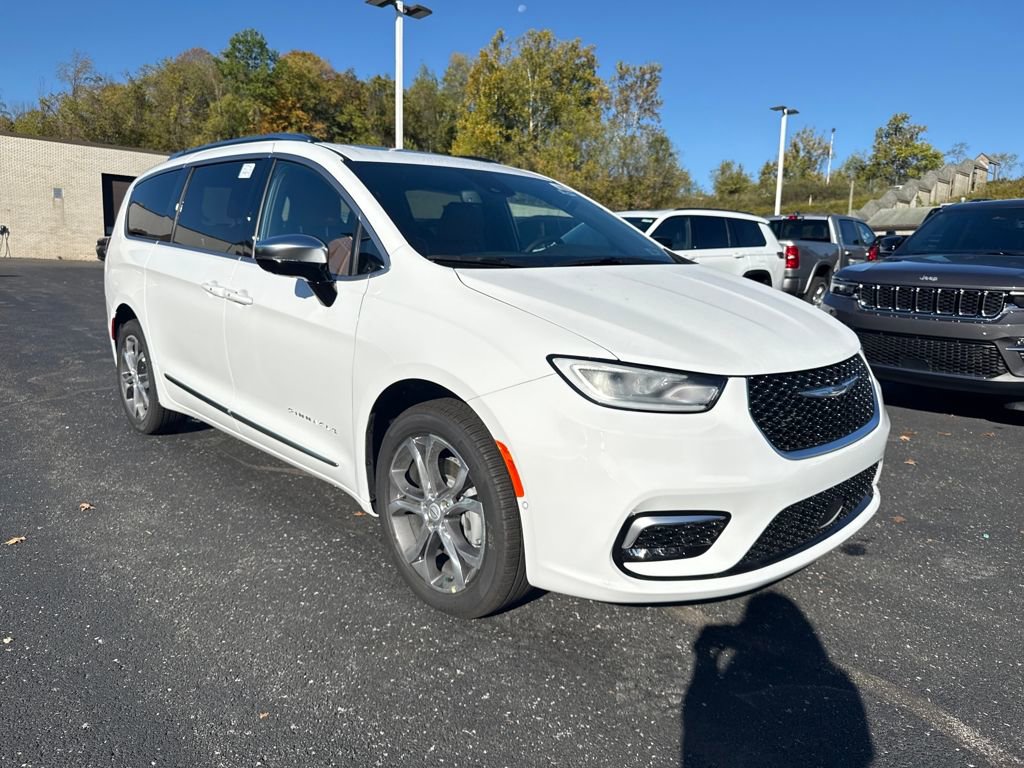 New 2026 Chrysler Pacifica Pinnacle
