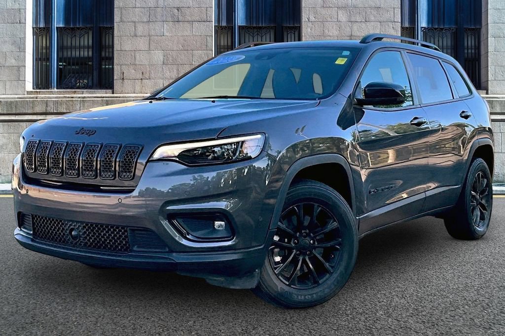 Used 2023 Jeep Cherokee Altitude Lux AWD/4WD image 2
