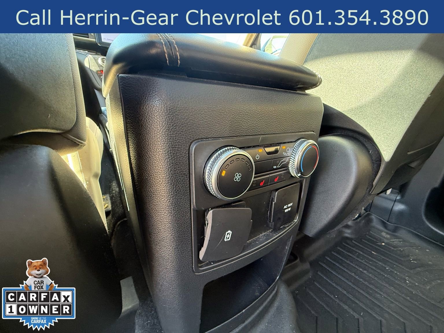 Used 2020 Ford Explorer Limited w/ Class III Trailer Tow Package image 11