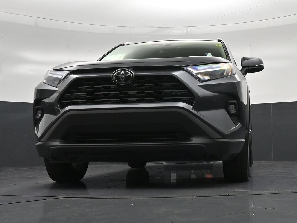 Used 2025 Toyota RAV4 XLE Premium w/ Weather Package AWD/4WD image 31
